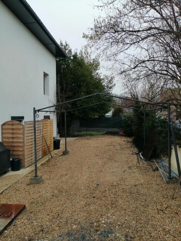 Appartement Tout Proche De Bourg-En-Bresse Peronnas Exterior foto