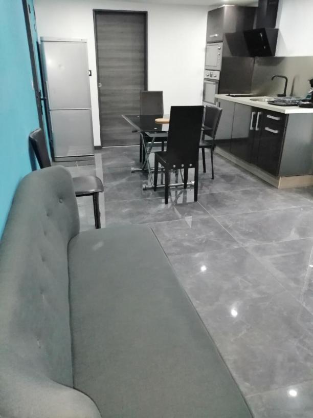 Appartement Tout Proche De Bourg-En-Bresse Peronnas Exterior foto